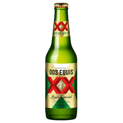 Flasche Dos Equis Lager Especial auf weißem Hintergrund – helles, mexikanisches Bier mit grünem Etikett und rotem "XX"-Logo, erfrischend und leicht im Geschmack.

