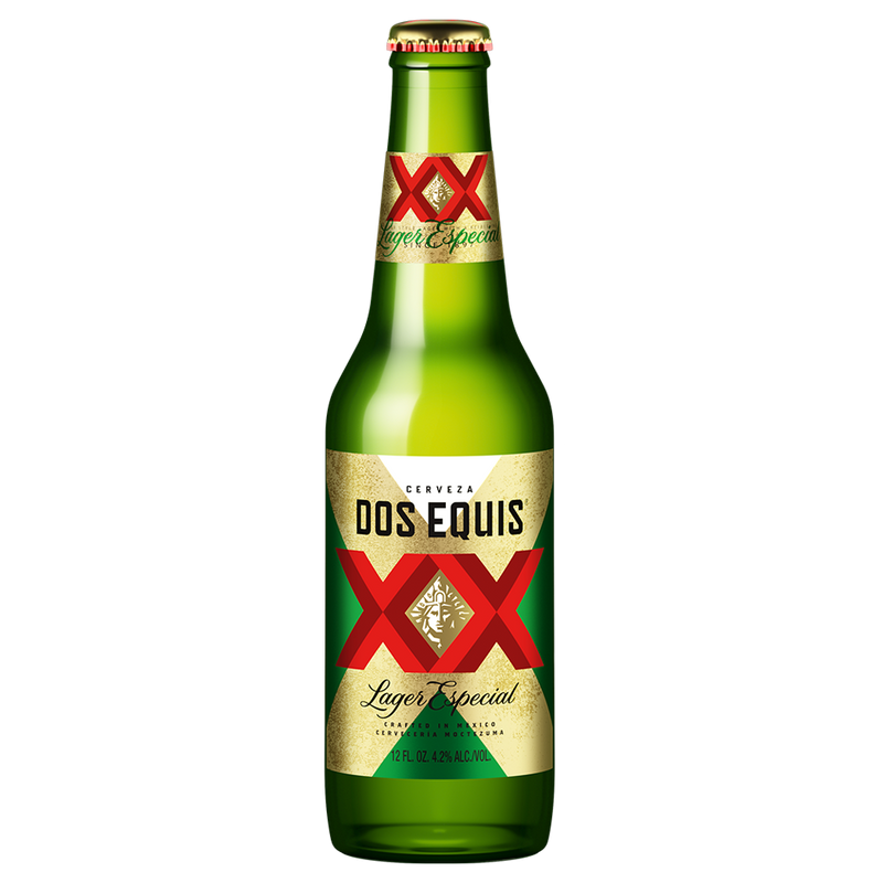 Flasche Dos Equis Lager Especial auf weißem Hintergrund – helles, mexikanisches Bier mit grünem Etikett und rotem "XX"-Logo, erfrischend und leicht im Geschmack.

